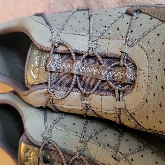 Clarks - Picture 5 of 8